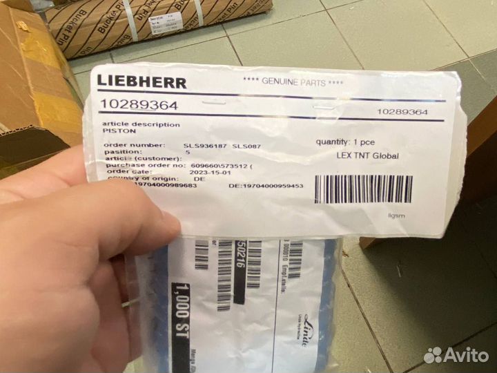 10289364 Поршень Liebherr