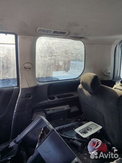 Nissan Serena сиденья