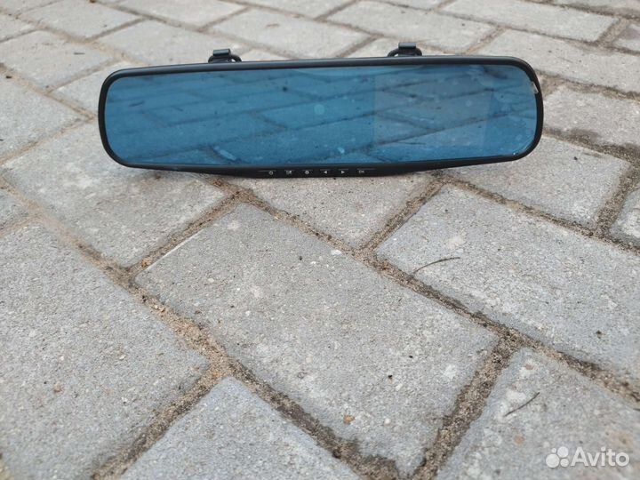 Видеорегистратор зеркало для автомобиля