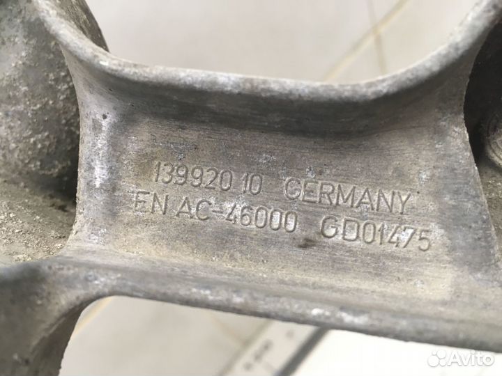 Кронштейн кпп 1-серия E87/E81 2004