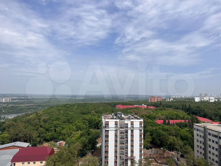 3-к. квартира, 85,3 м², 13/17 эт.