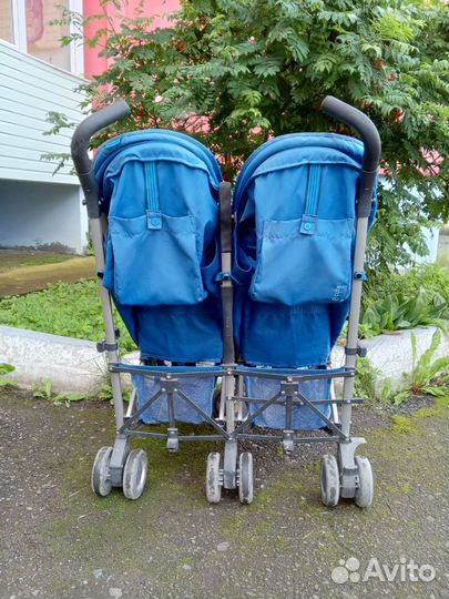 Коляска для двойни