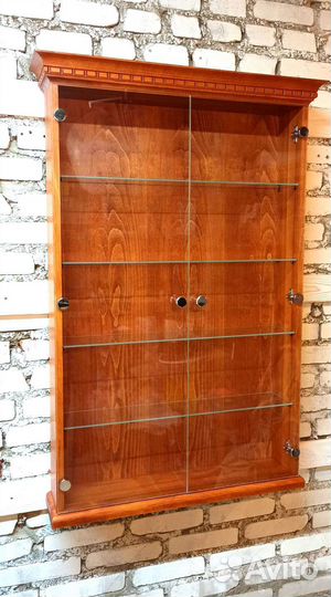Шкаф - витрина для размещения коллекций