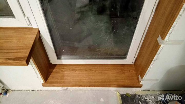 Деревянный подоконик балконный проем