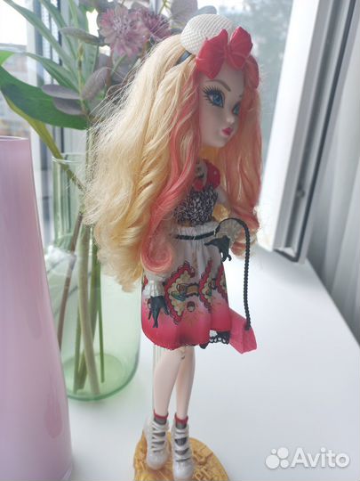 Кукла Ever After High Apple White