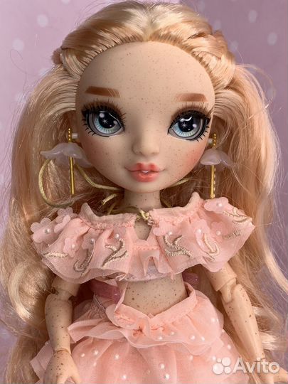 Rainbow high Victoria