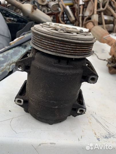 Компрессор кондиционера Volvo XC 90