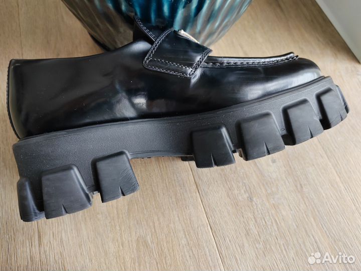 Лоферы Prada Monolith оригинал