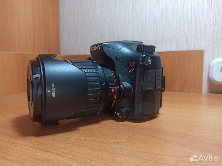 Sony a77
