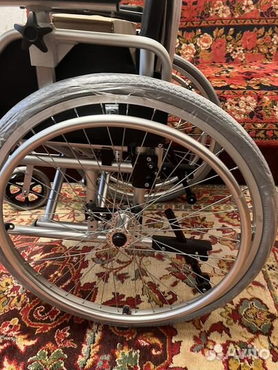 Кресло-коляска инвалидная алюминиевая