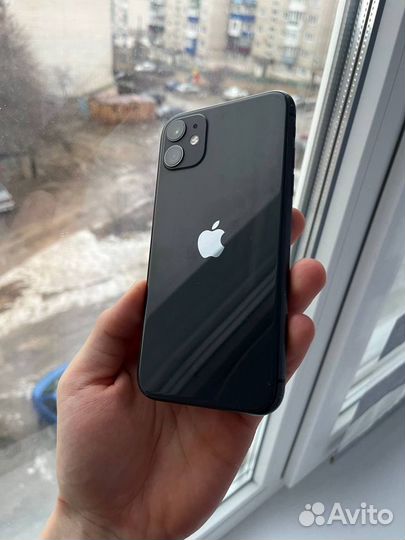 iPhone 11, 64 ГБ