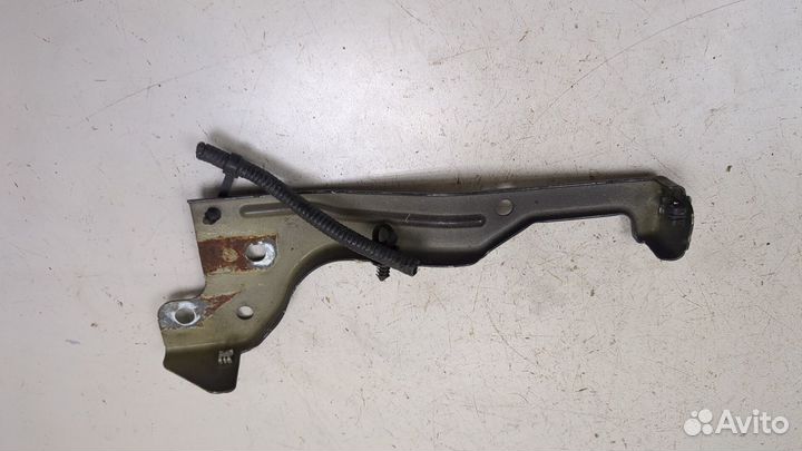 Кронштейн крыла Cadillac ATS, 2013