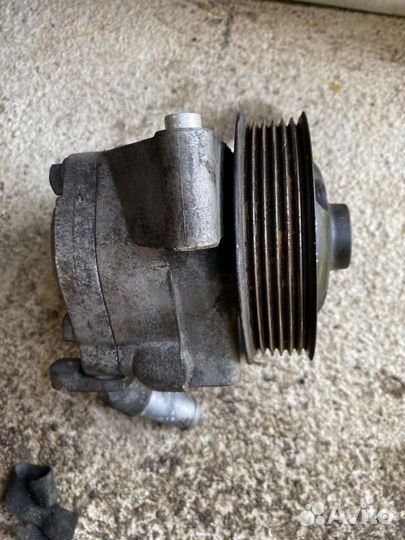 Насос гур Land Rover 306dt Jaguar 3.0 306DT