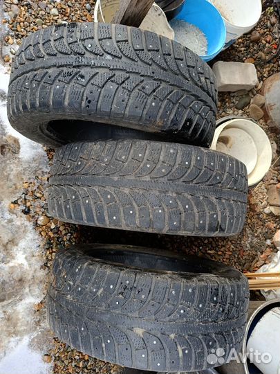 Шины 215 55 16 зимние бу