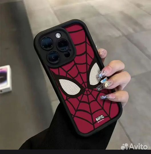 Чехол на iPhone 11 marvel