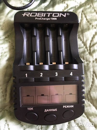 Зарядное устройство для аккумуляторов аа и ааа