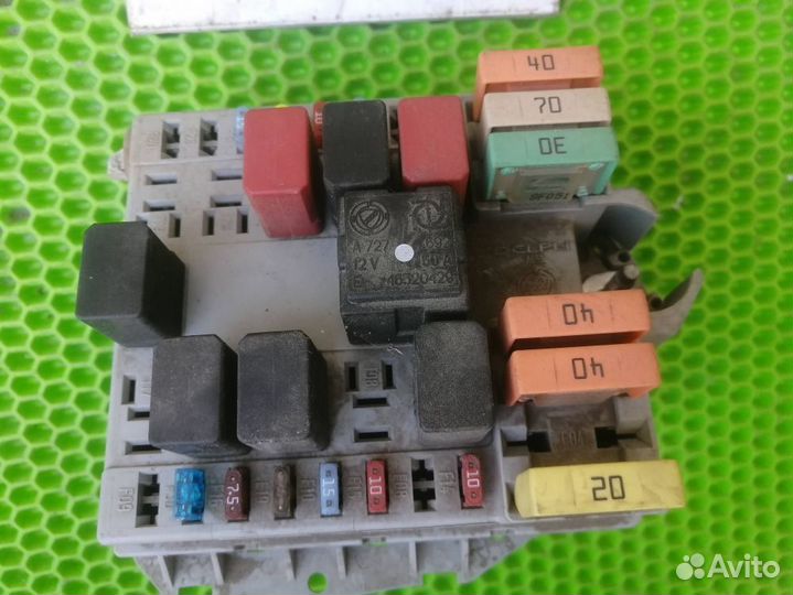 Блок предохранителей Fiat Albea 350A1000 2007