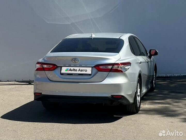 Toyota Camry 2.0 AT, 2018, 283 000 км