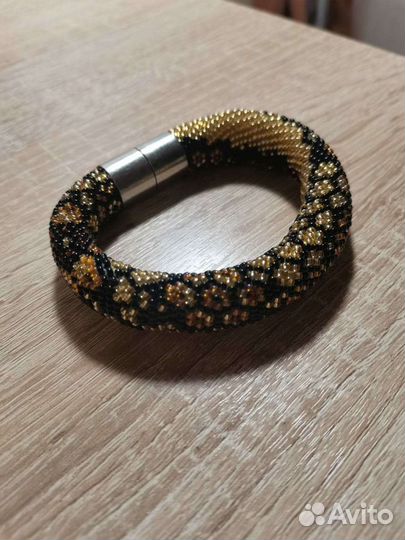 Платье кружевное новое р.42 браслет в подаро