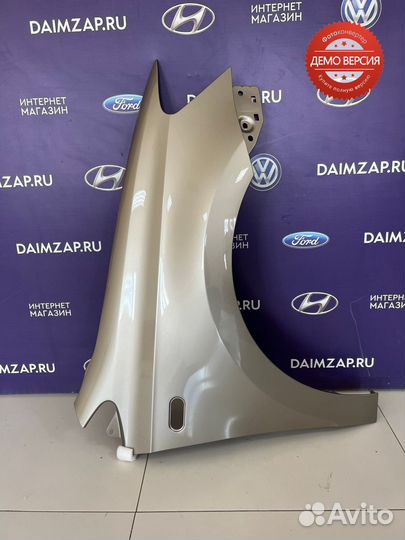 Крыло Volkswagen Polo правое / бежевый LA1X