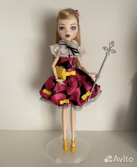 Кукла kurhn mariko