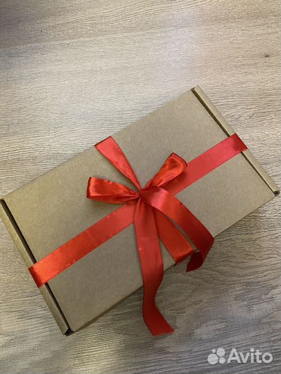 Коробка подарочная