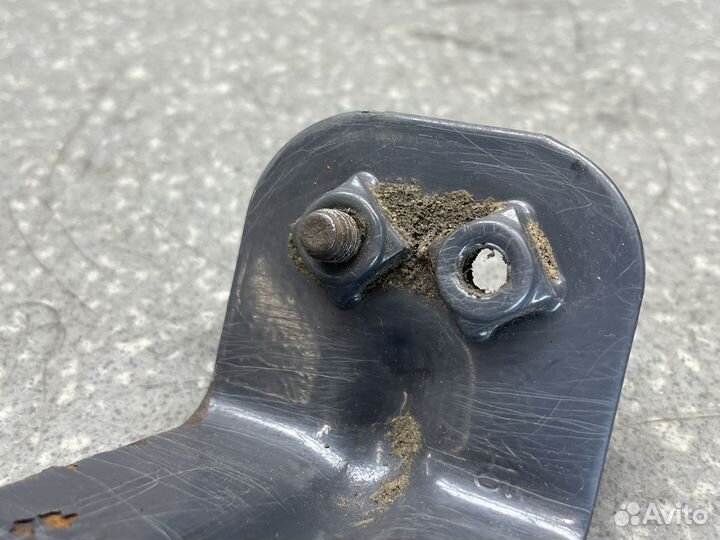 1853345 Кронштейн монтажный scania скания