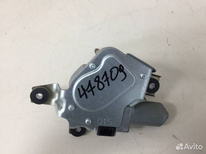 Моторчик стеклоочистителя задний Mitsubishi Pajero