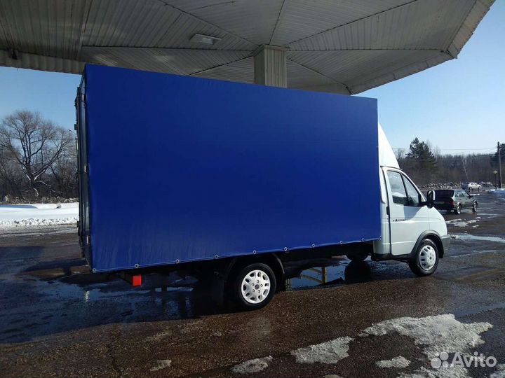 Газели и грузчики. Верхняя Пышма