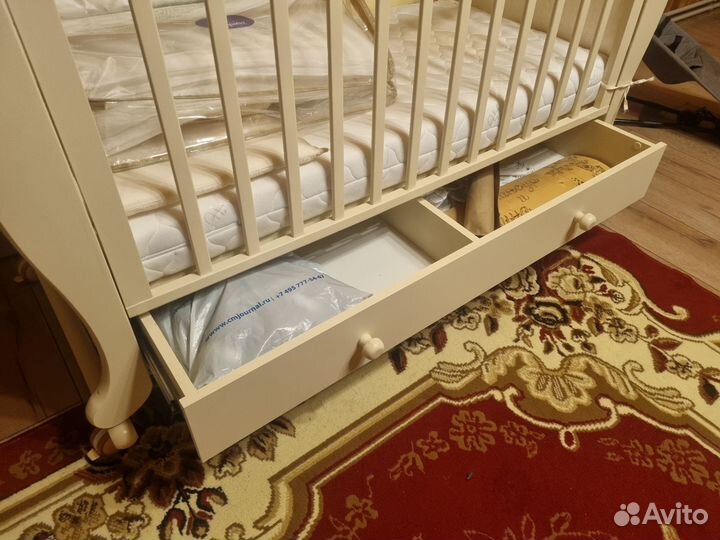 Детская кроватка