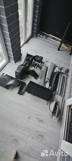 Пластик салона Forester SF5