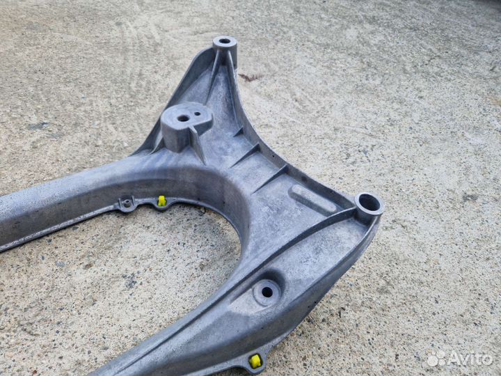 Балка подмоторная (подрамник) для Lexus GS430