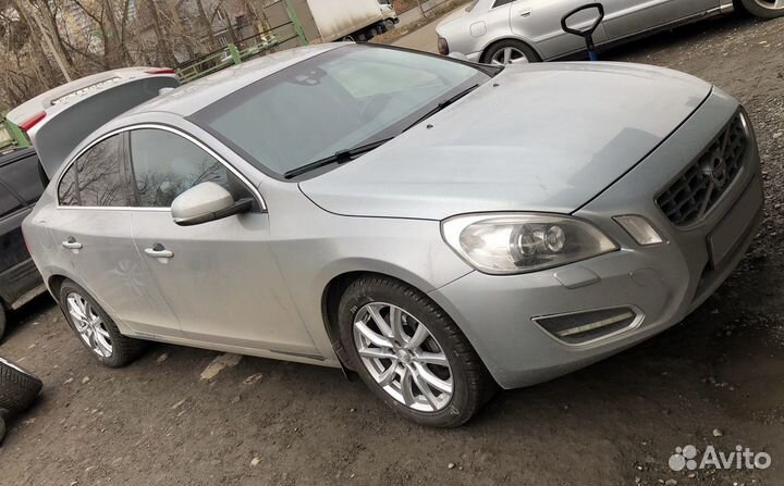 Volvo S60 2.5 AT, 2012, 343 000 км