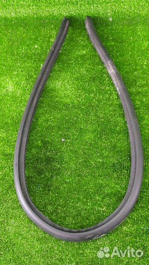 Уплотнение под капот Audi Tt Quattro 2 ccza 2009