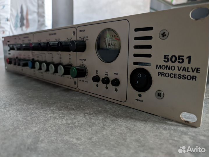 TL Audio 5051 ivory2 ламповый голосовой процессор