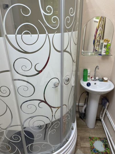 Дом 32,7 м² на участке 10 сот.