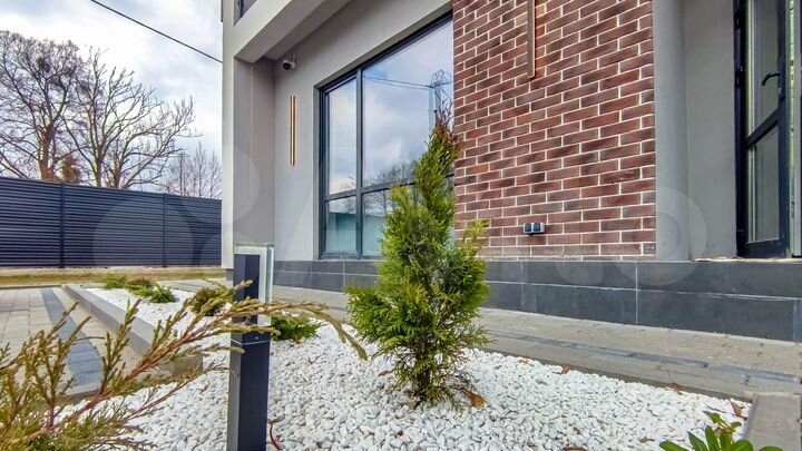 Дом 167 м² на участке 6 сот.