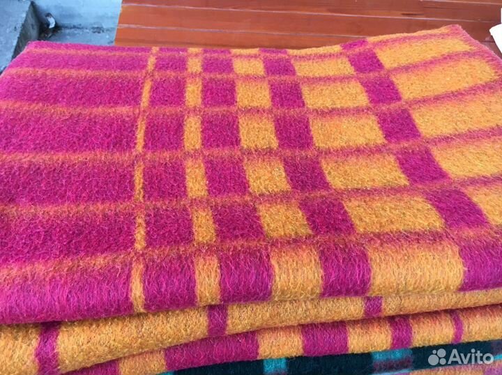 Продаю одеяла шерсть
