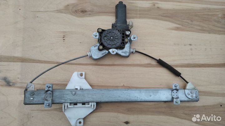 Стеклоподъемник задний Соната Hyundai Sonata