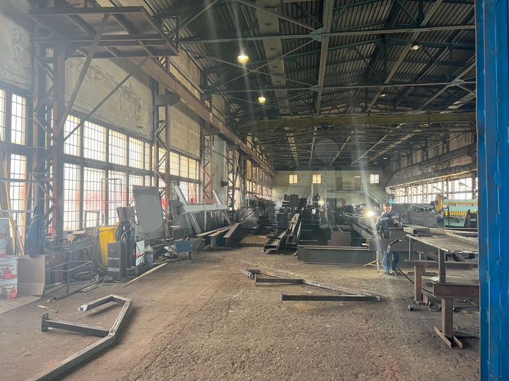 Производство, 1400 м²