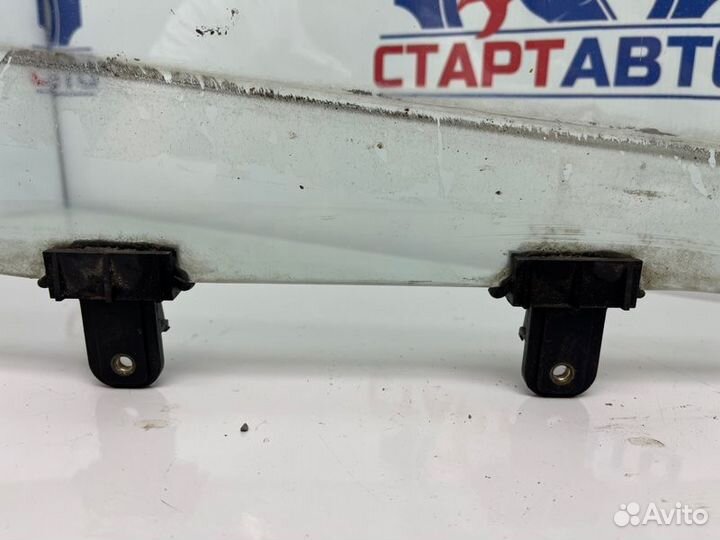 Стекло двери переднее правое Hyundai Sonata IV