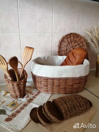 Хлебница плетеная