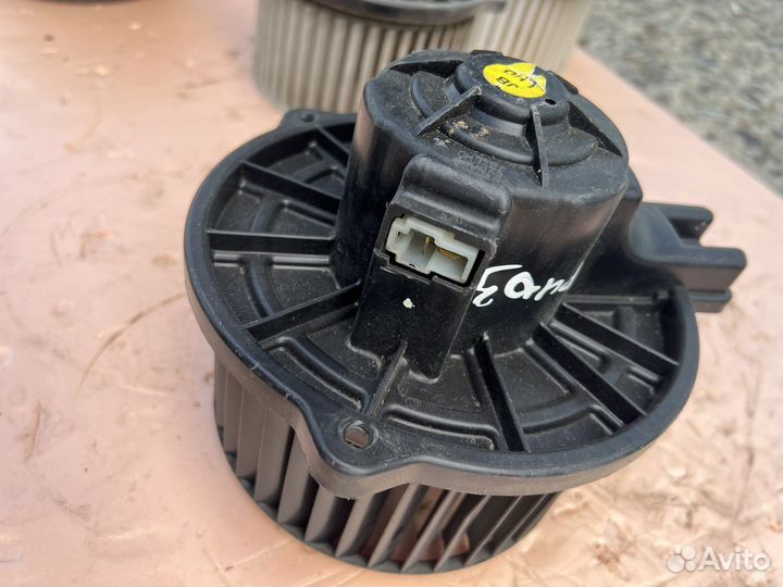 Моторчик отопителя печки Kia rio III