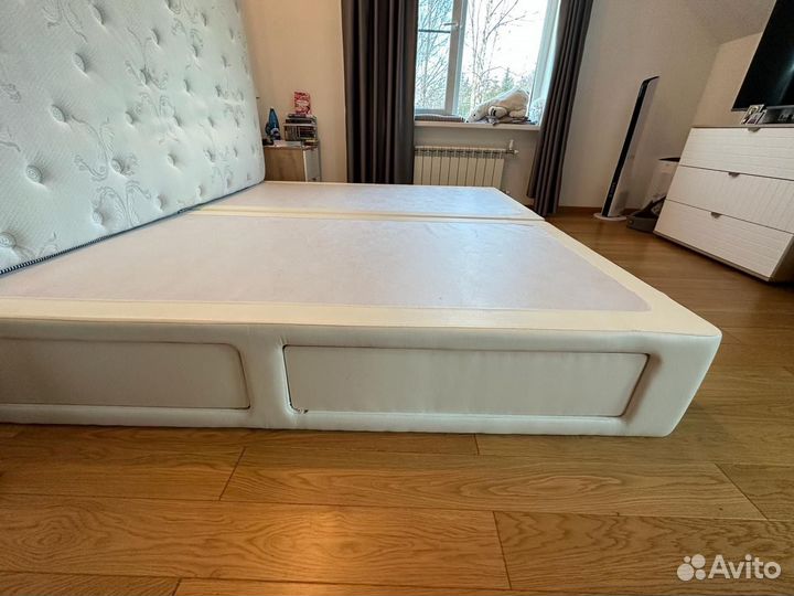 Кровать 200х200 с матрасом и тумбочками бу