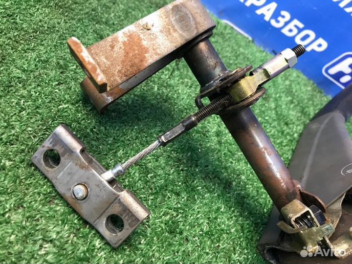 Ручник Mitsubishi Pajero 3 V6 3.2D 4M41