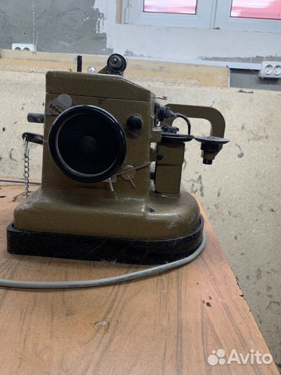 Скорняжная машинка