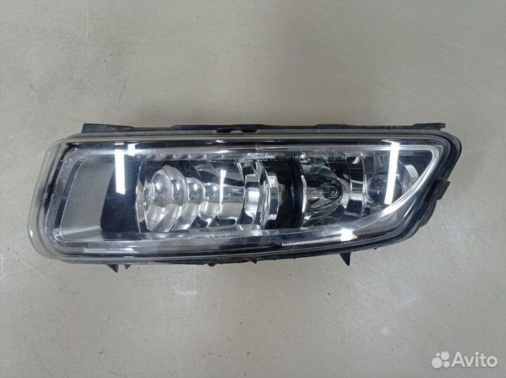 Фара противотуманная левая Volkswagen Polo