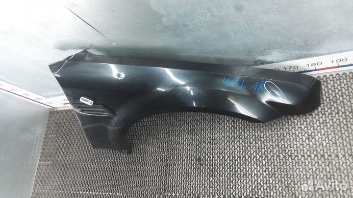 Крыло Chrysler 300C (2004-2011)