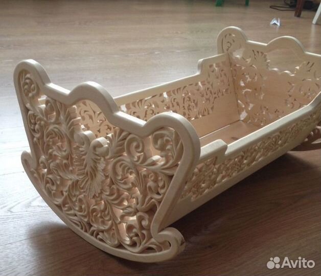 Резная люлька - кроватка для ребенка новорженного