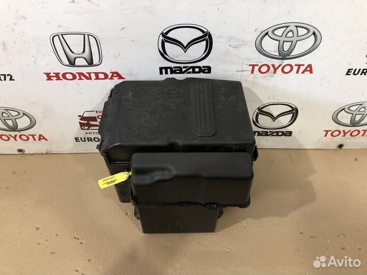 Корпус аккумулятора Mazda 3 BK 2002-2008